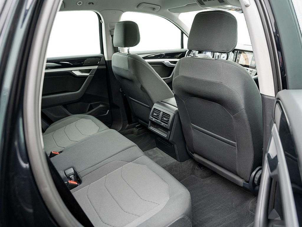 Volkswagen Touareg 3.0 V6 TDI 4M - Samsaru's Car Outlet
