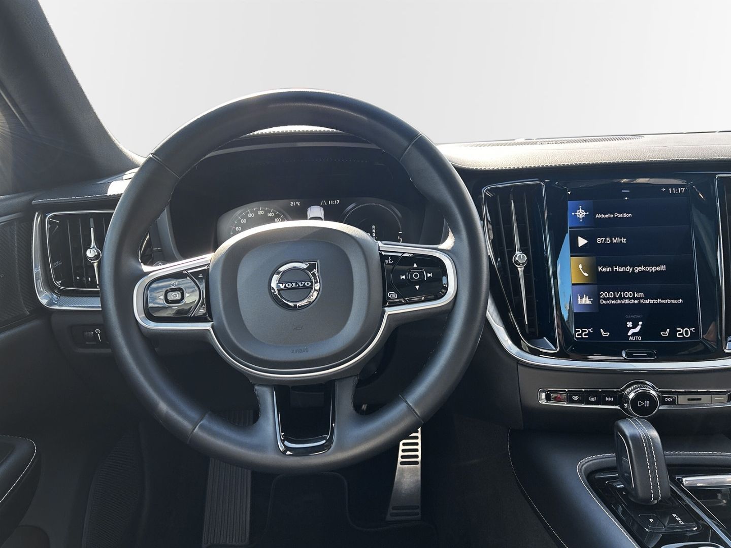 Volvo V60 Recharge T6 AWD Plus Dark 19'' Allwetter AHK