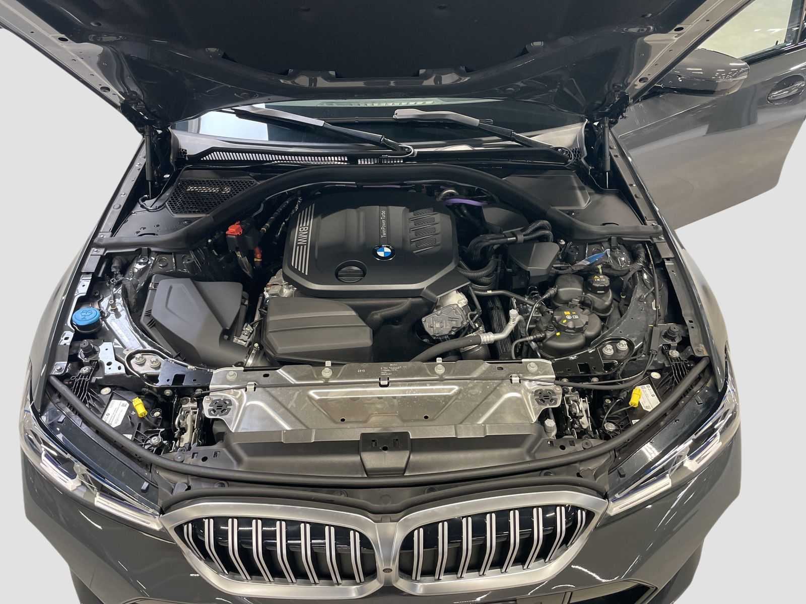 BMW 320d Touring M Sport AHK LiveCockpitProf Kamera