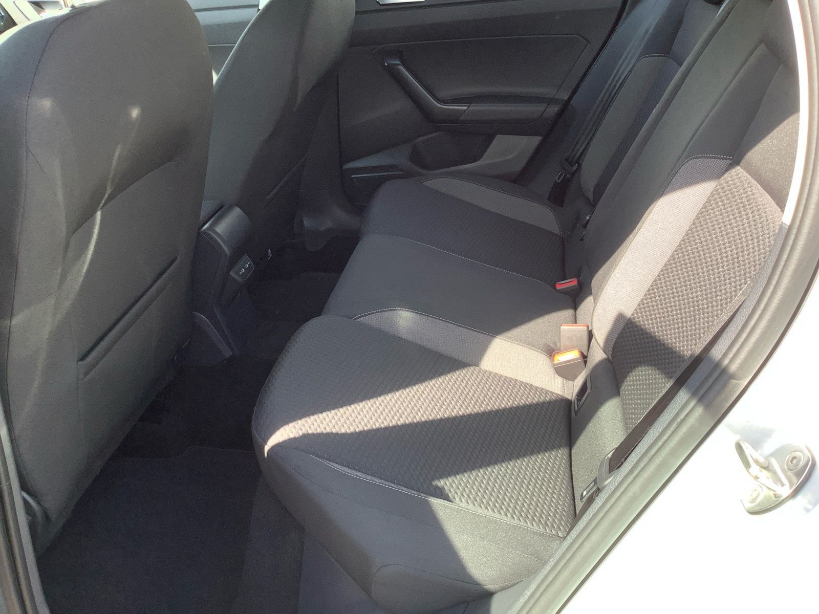 Volkswagen Taigo 1.0 TSI Life - Samsaru's Car Outlet