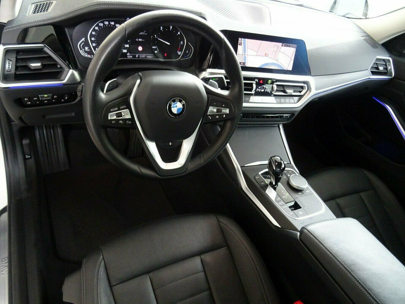 BMW 320D LuxuryLine,xDrive SAG,Leder,AHK,ACC