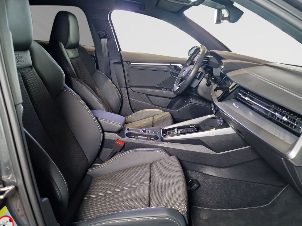 Audi A3 Sportback 40 TFSI e S-line S-tronic AHK LED