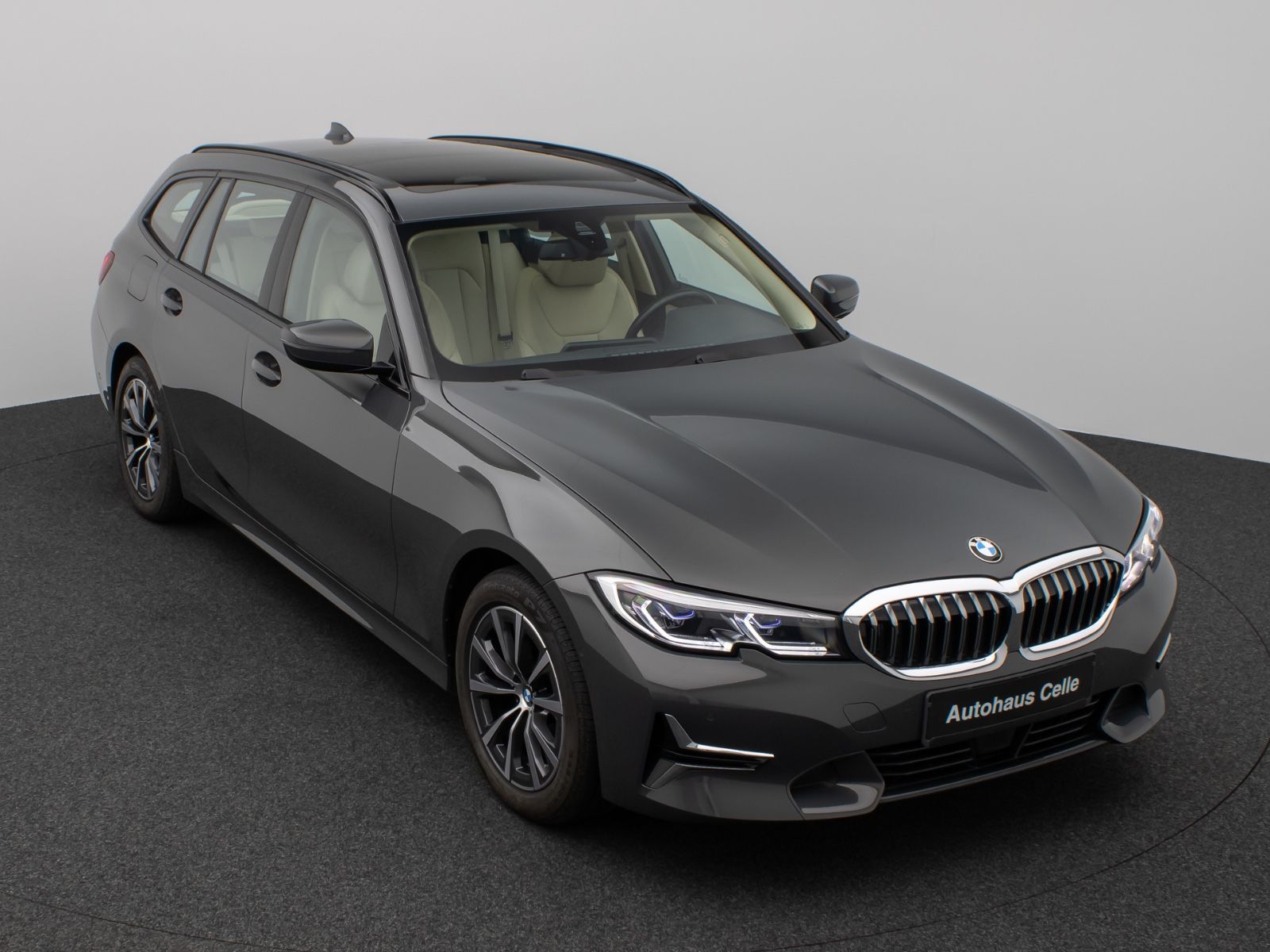 BMW 320d xD Luxury Line - Samsaru's Car Outlet