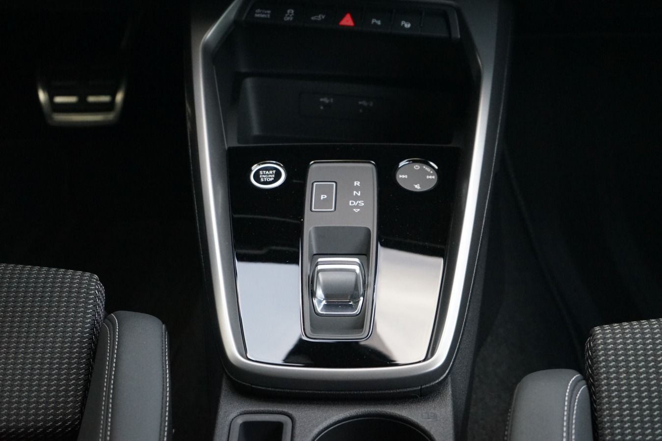 Audi A3 45TFSI e Sportback S line - Samsaru's Car Outlet