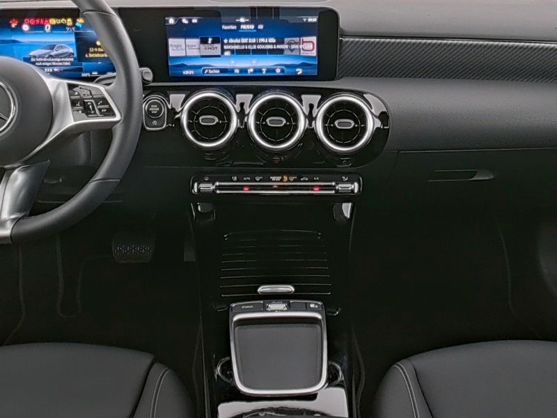Mercedes-Benz A 180 - Samsaru's Car Outlet
