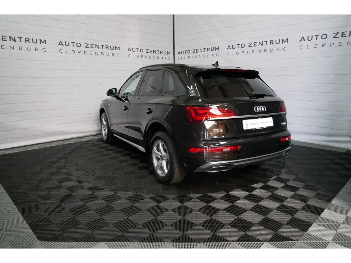 Audi Q5 50 TDI q S line - Samsaru's Car Outlet