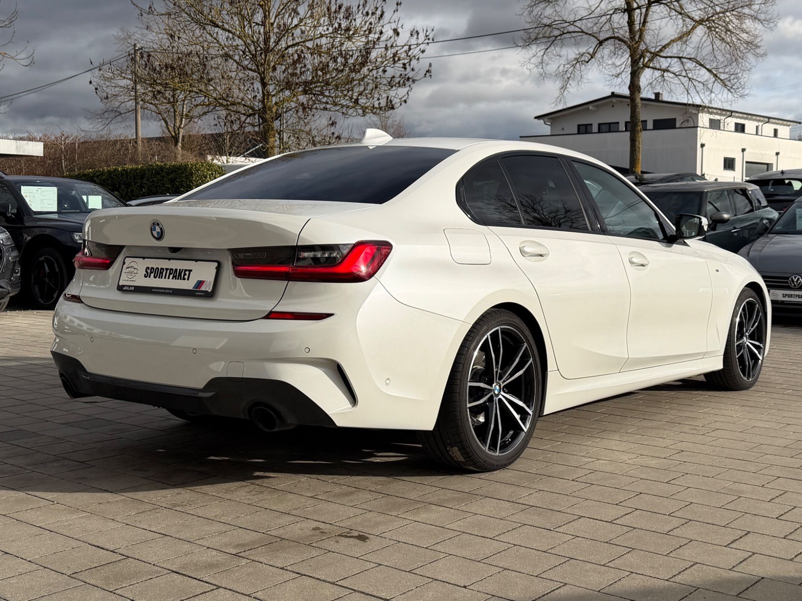 BMW 320d Lim.  xDrive M Sport ACC AHK RFK SHZ ViCo
