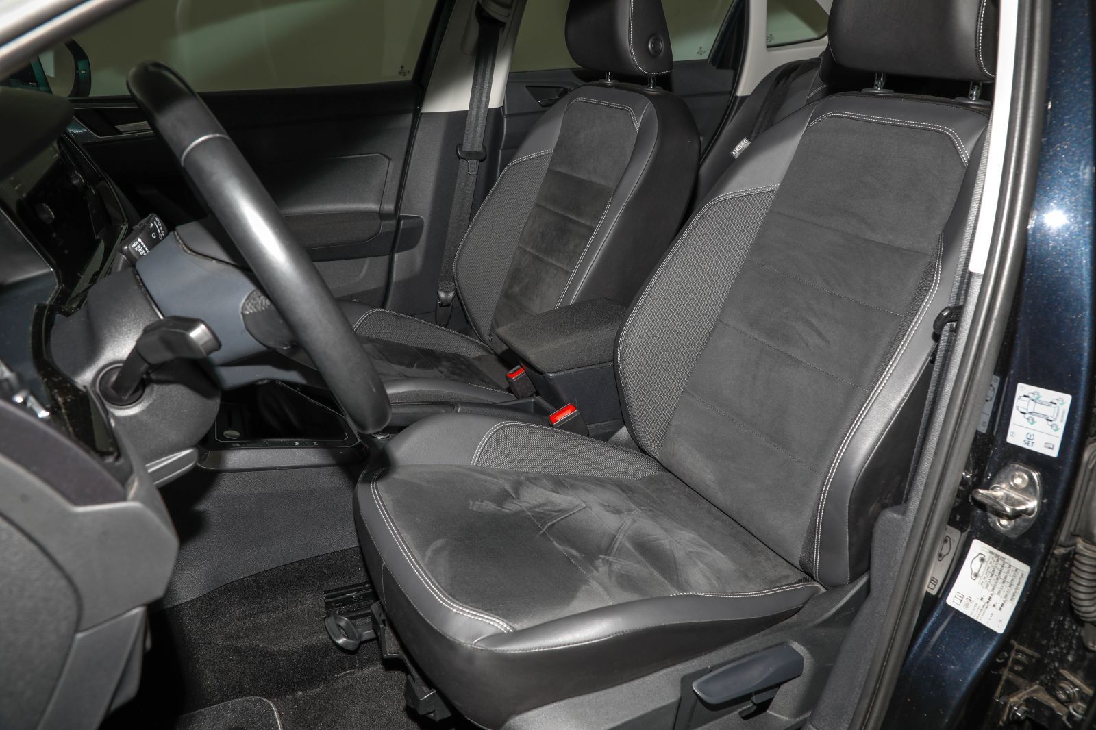 Volkswagen Taigo 1.0 TSI Style - Samsaru's Car Outlet