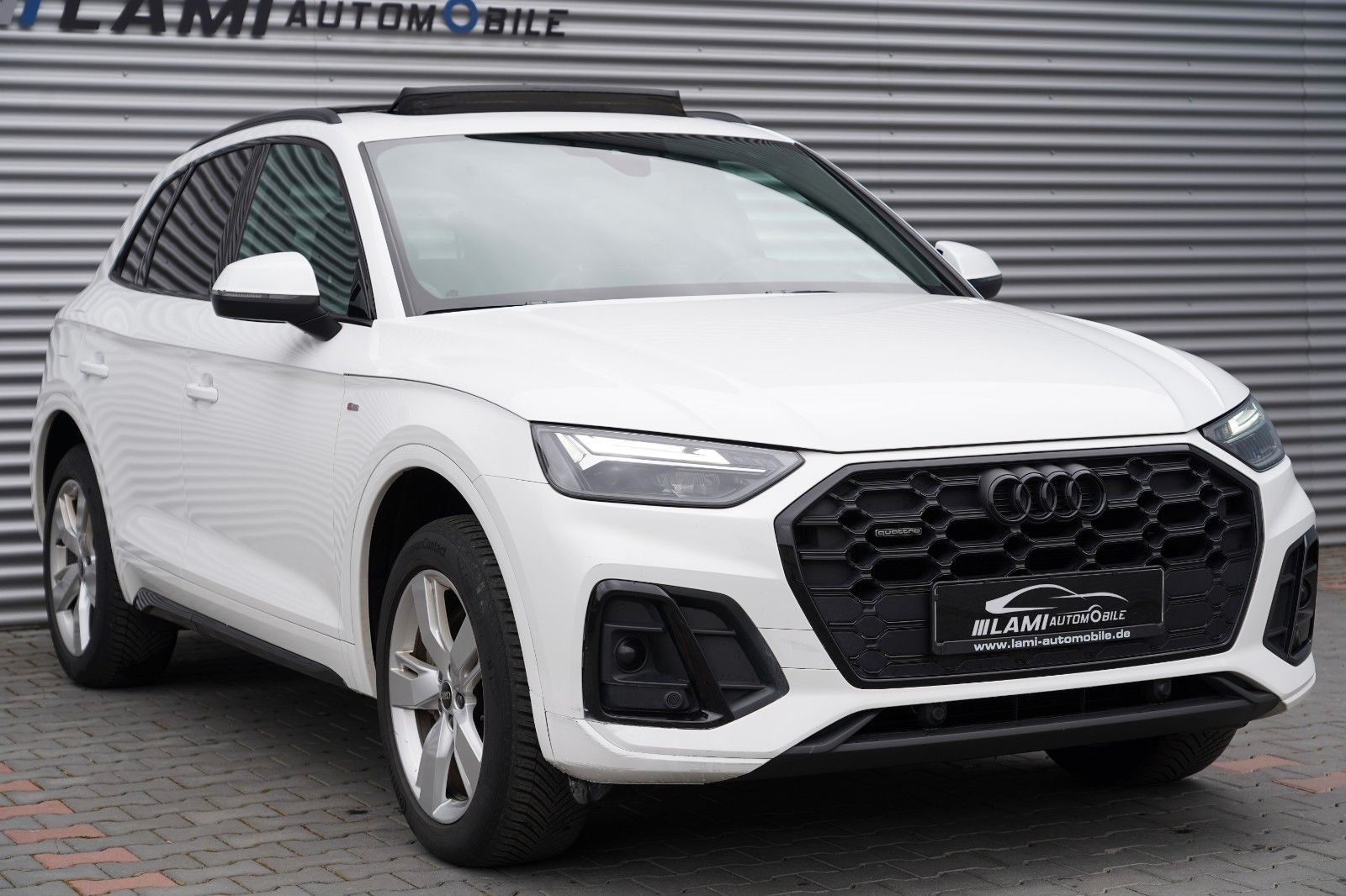 Audi Q5 40 TDI quattro S line PANO NAPPA HUD AHK KEY