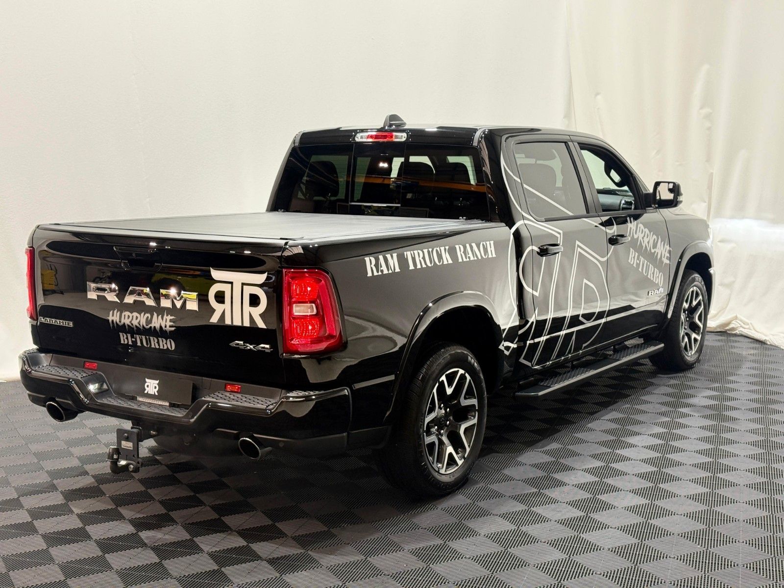 Dodge RAM 1500 Laramie Sport MY25 *LPG,REVOLVER,AHK*