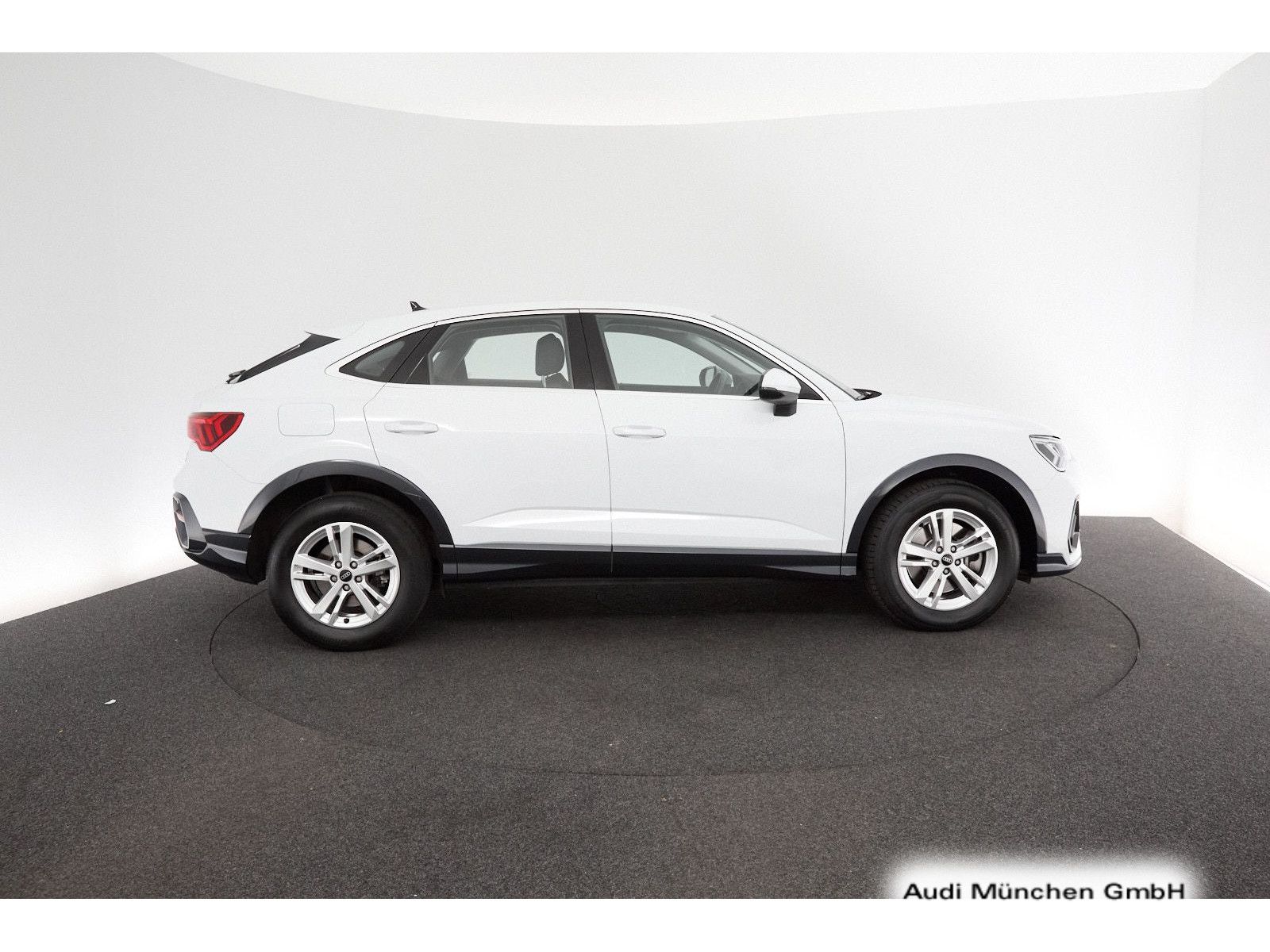 Audi Q3 Sportback 40 TDI quattro S tronic - Samsaru's Car Outlet