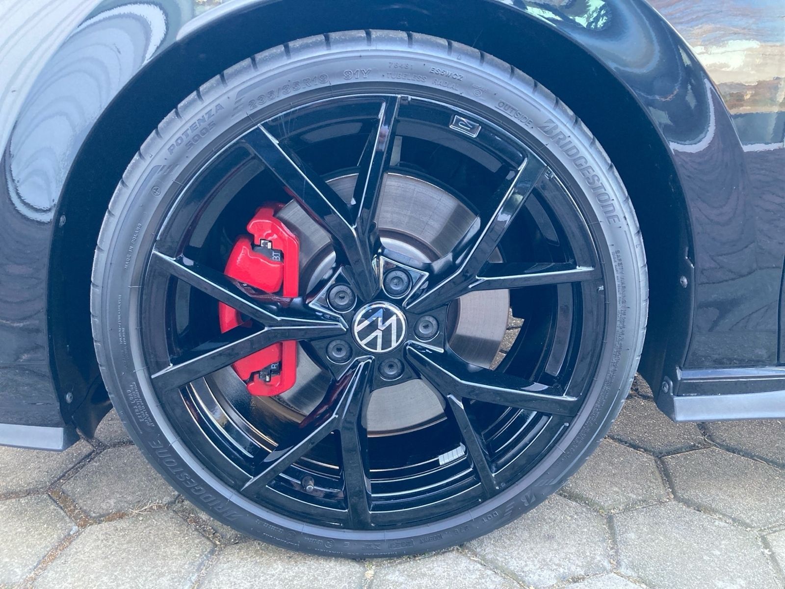 Volkswagen Golf VIII 2.0 TSI GTI DSG Black - Samsaru's Car Outlet