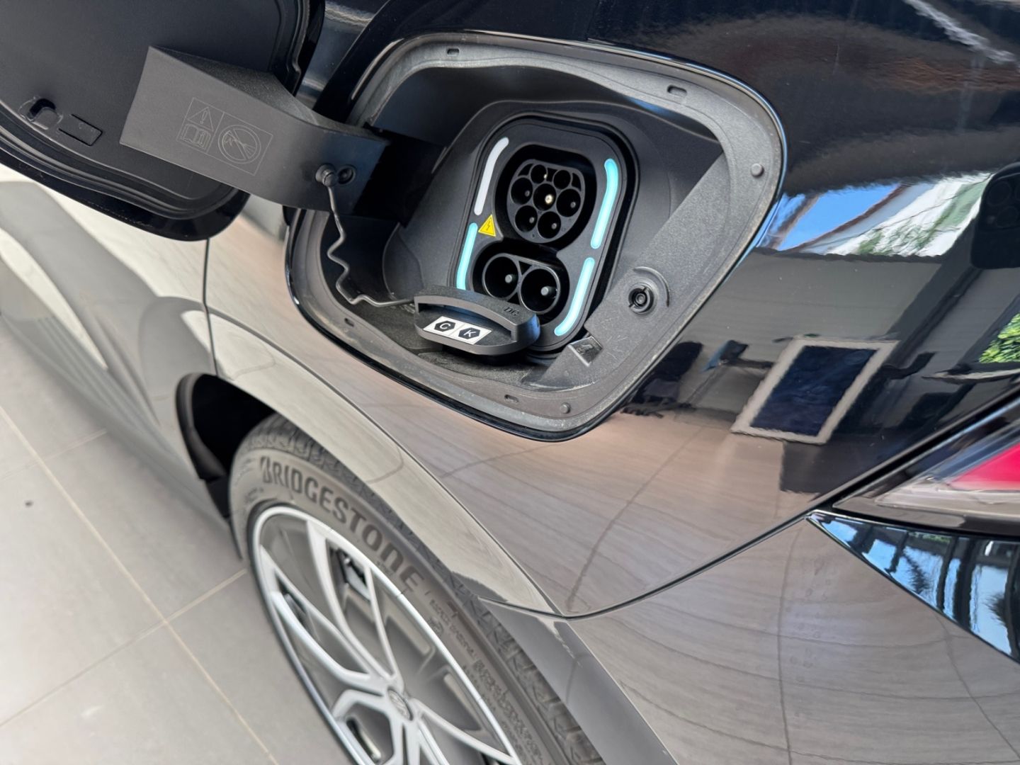 MG4 Luxury 360grad Kamera SHZ Lenkradheizung Nav
