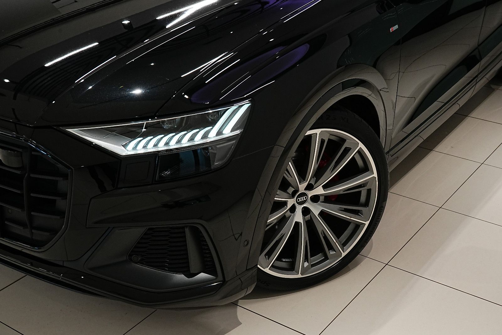 Audi Q8 50 S-LINE|ACC|HUD|LUFTF|MASSAG|PANO|360°|B&O|