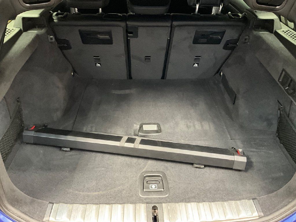 BMW 330 d xDrive M Sport - Samsaru's Car Outlet