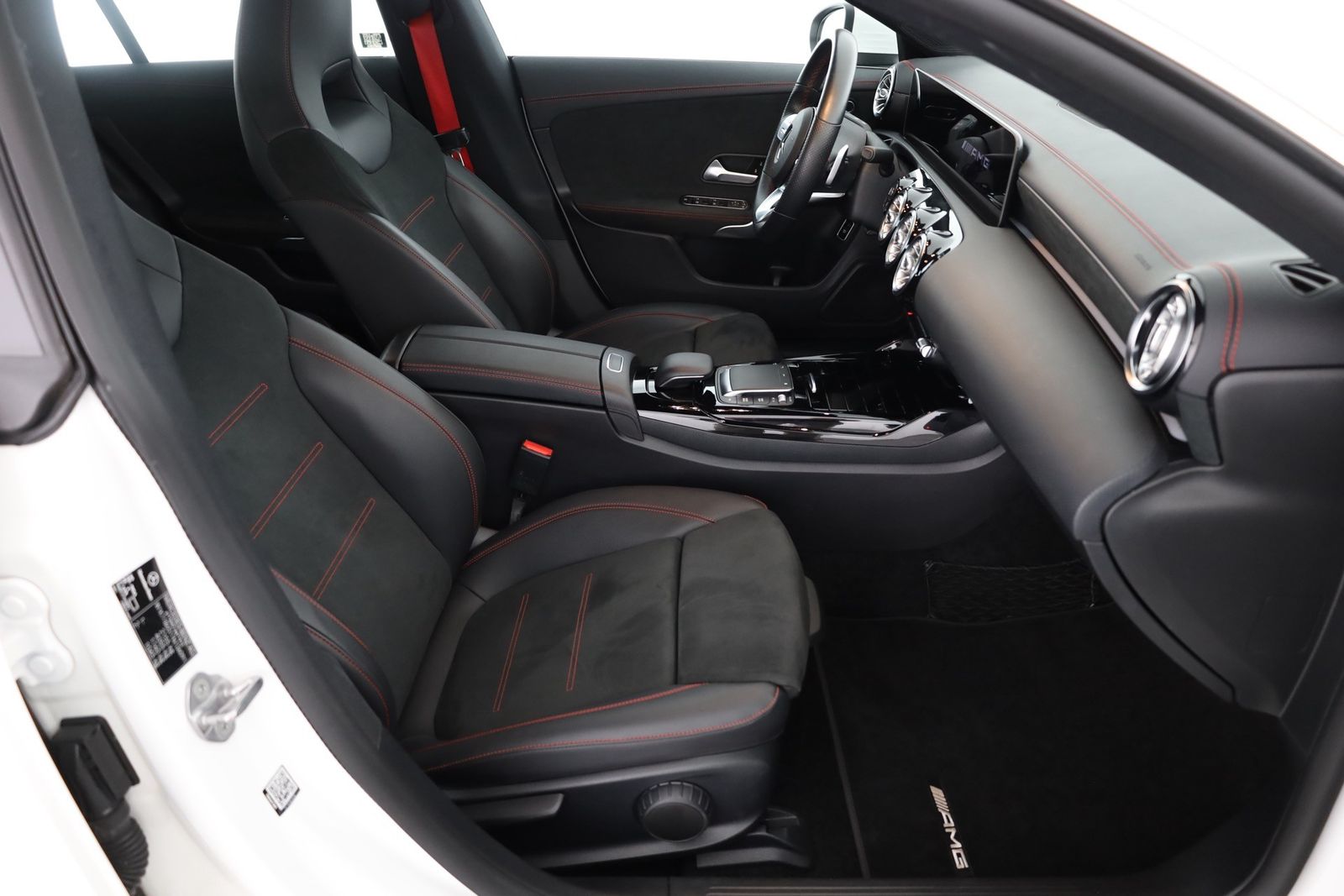 Mercedes-Benz CLA 35 AMG - Samsaru's Car Outlet