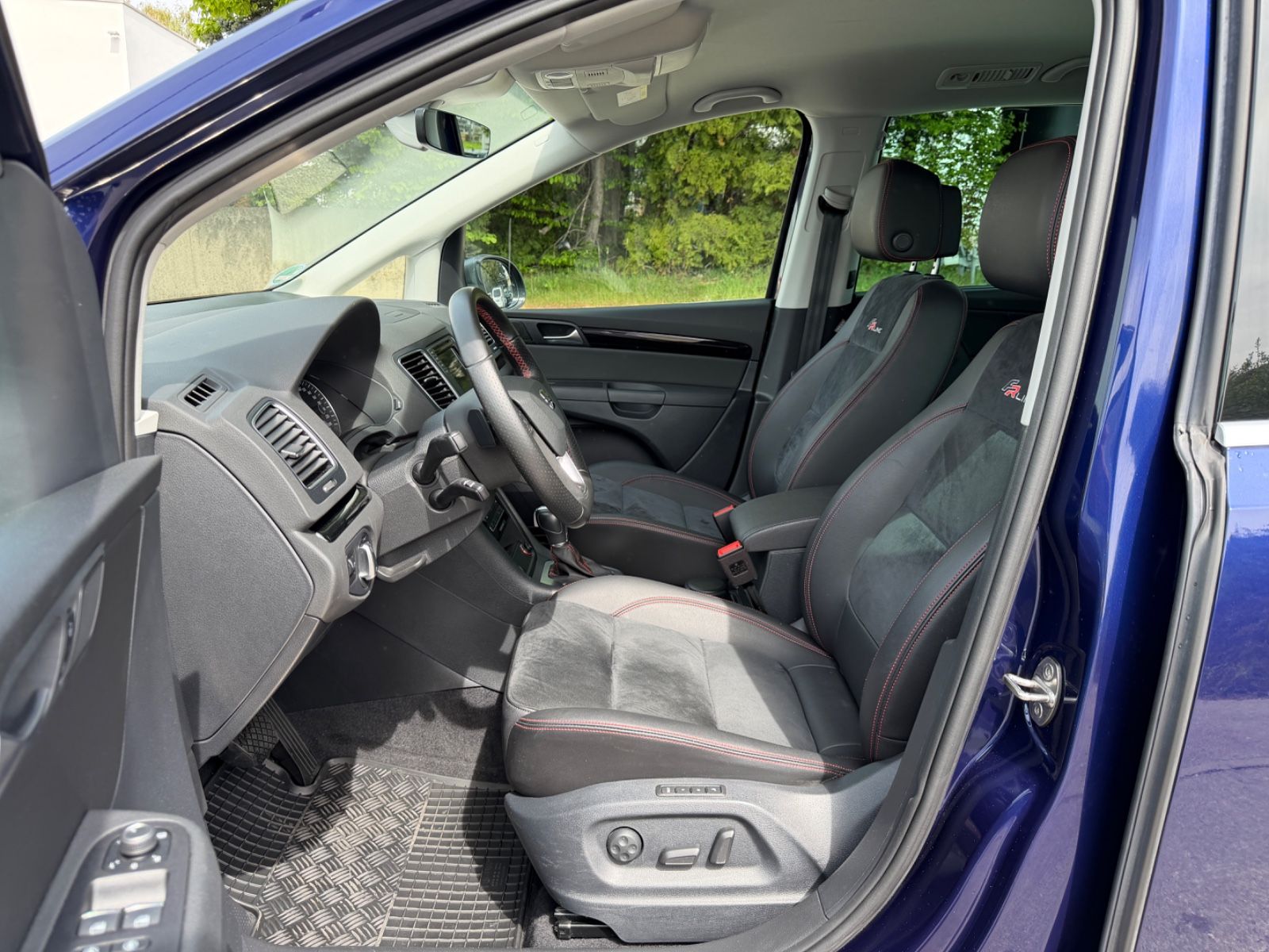 Seat Alhambra 1.4 TSI FR-Line DSG NAVI/ACC/AHK/1.Hd