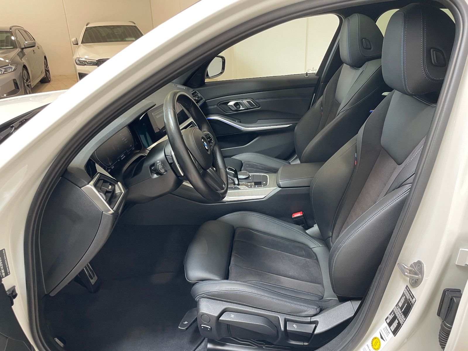 BMW 320d M Sport - Samsaru's Car Outlet