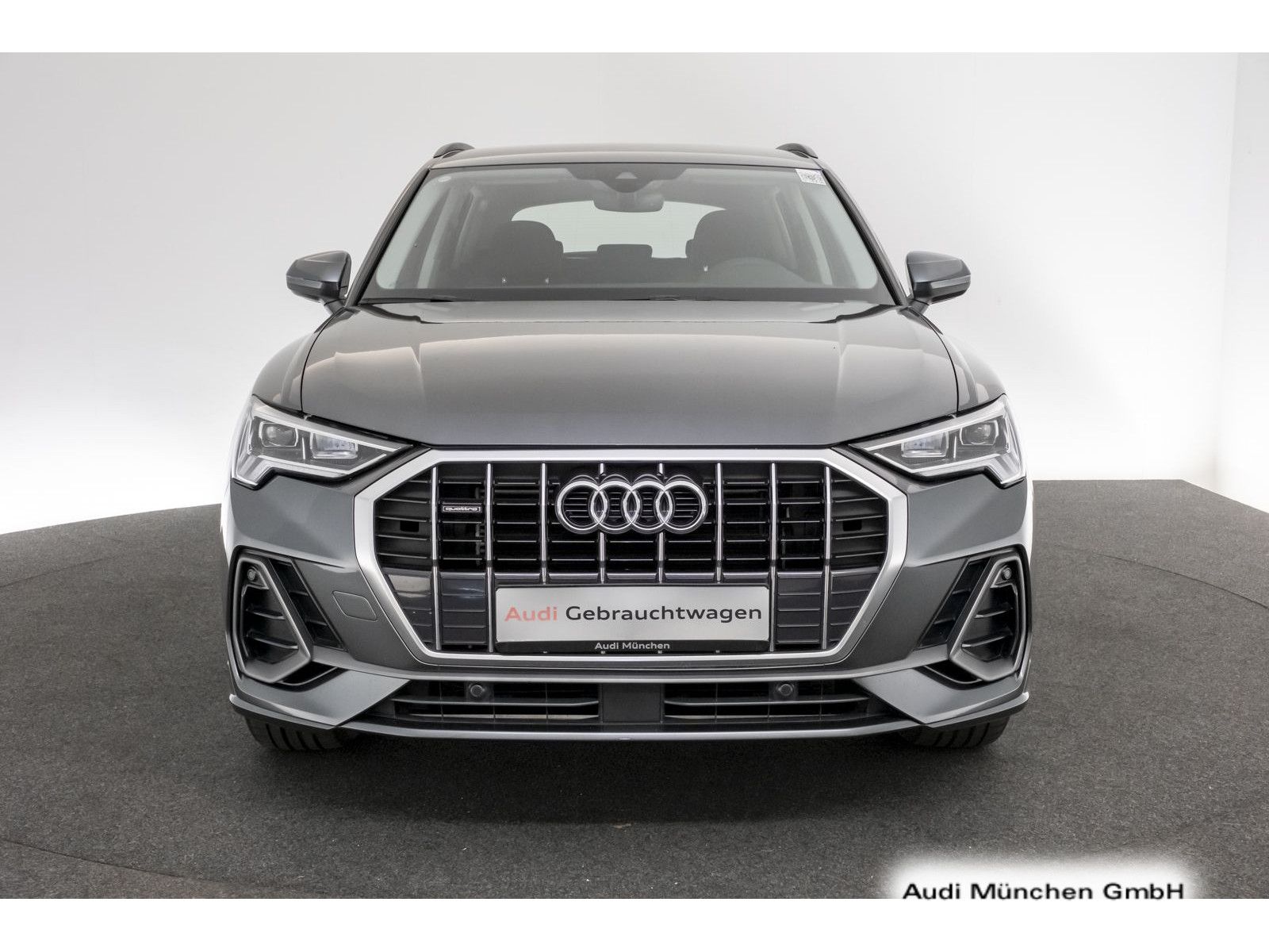 Audi Q3 45 TFSI qu. S tronic S line - Samsaru's Car Outlet