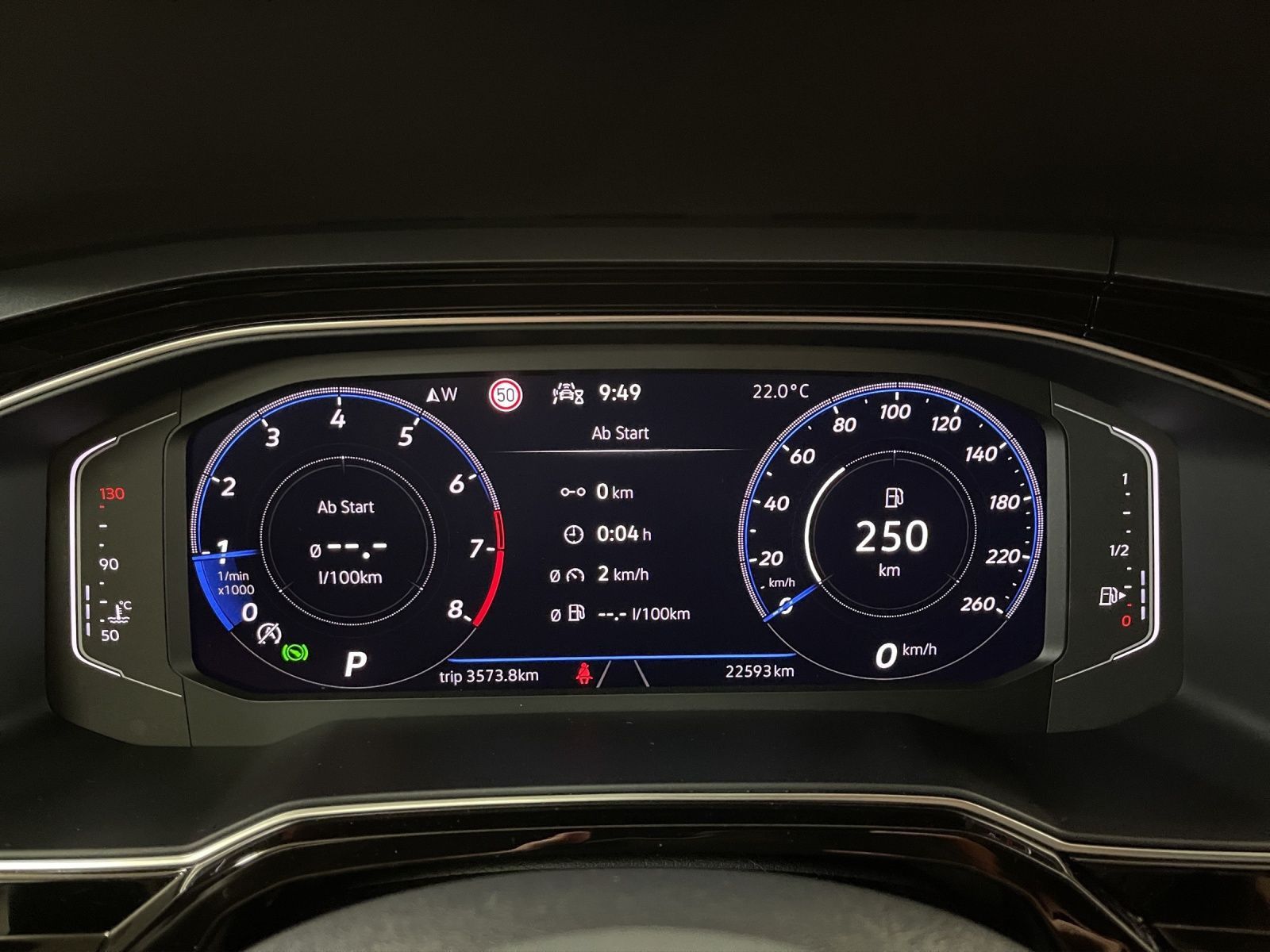 Volkswagen Taigo 1.0 TSI R-Line - Samsaru's Car Outlet