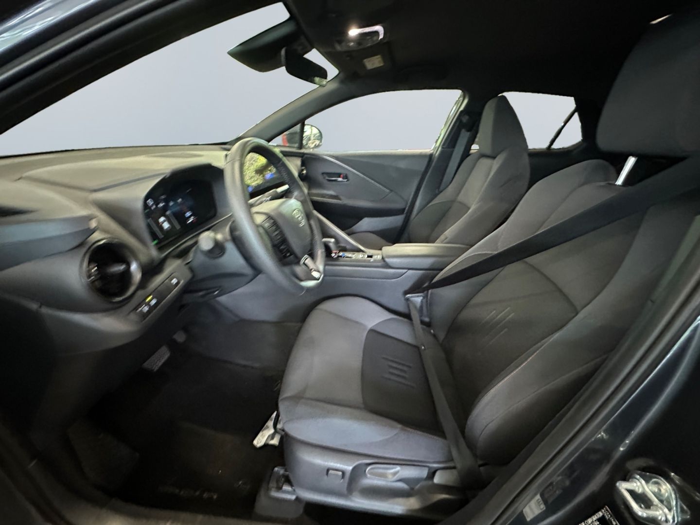 Toyota C-HR 1.8 Hybrid Team D *LED*ACC*CAM*Navi*SHZ*PDC