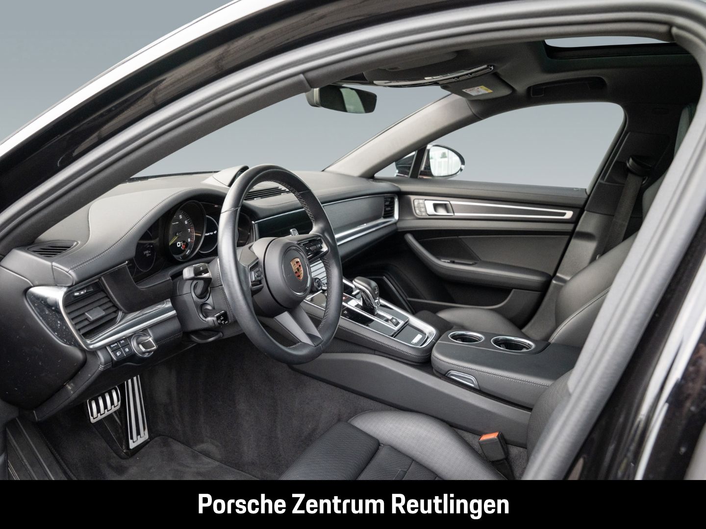 Porsche Panamera 4 E-Hybrid Platinum Edition HA-Lenkung