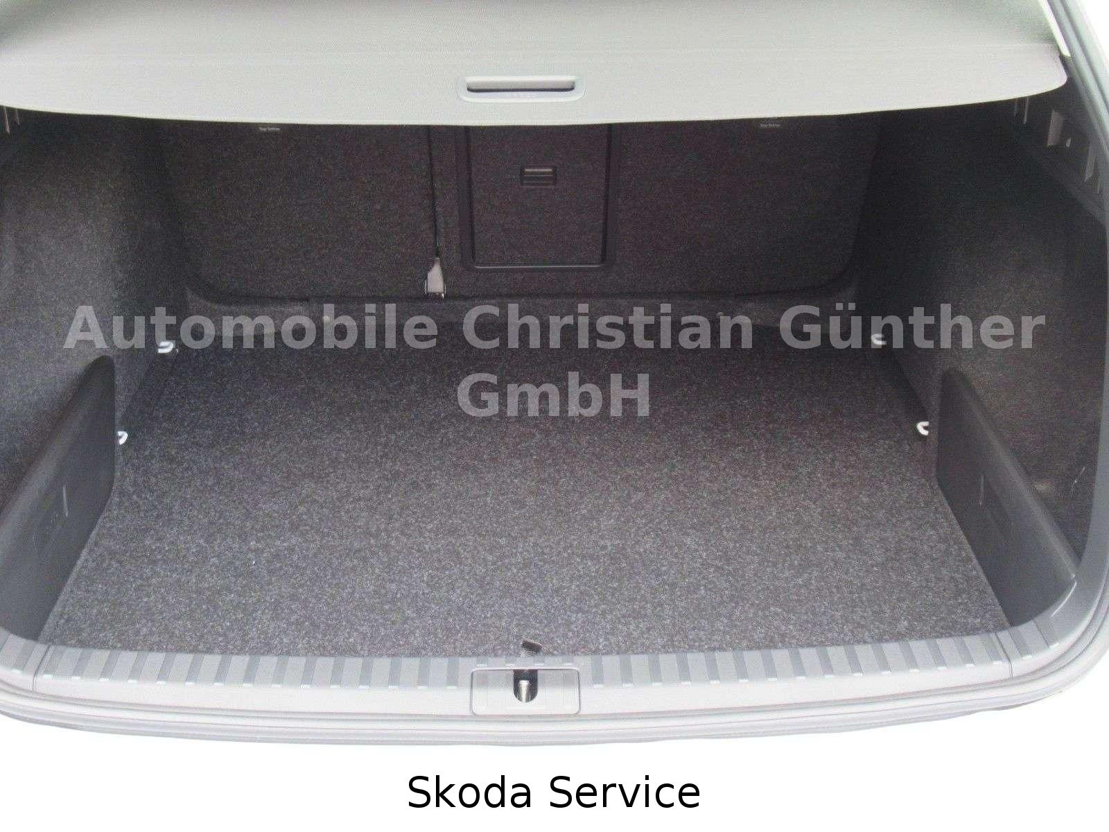 Skoda Octavia Combi Style 1.5 TSI - Samsaru's Car Outlet