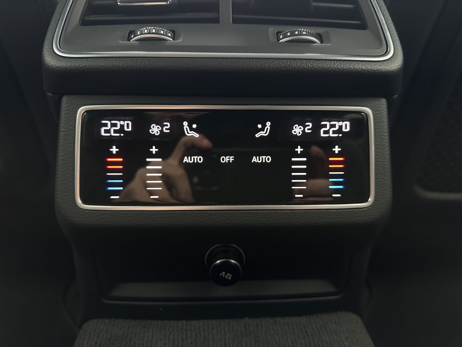 Audi A6 Avant 40 TDI Qu S-Line NAV+LED+ACC+AHK+VCOCK