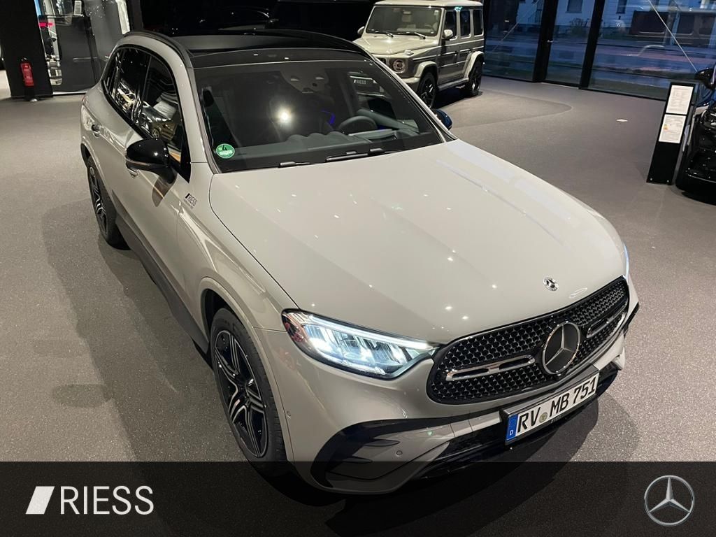Mercedes-Benz GLC 300 d 4M AMG+PANO+AHK+STDHZG+DISTR+HUD+KEYL+