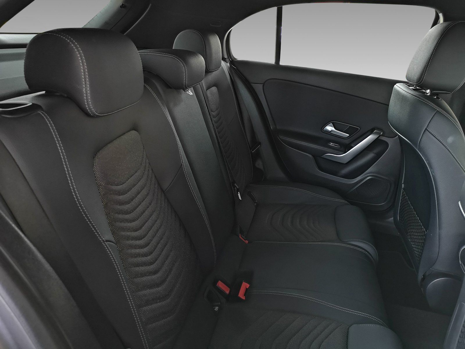Mercedes-Benz A 180 Progressive - Samsaru's Car Outlet