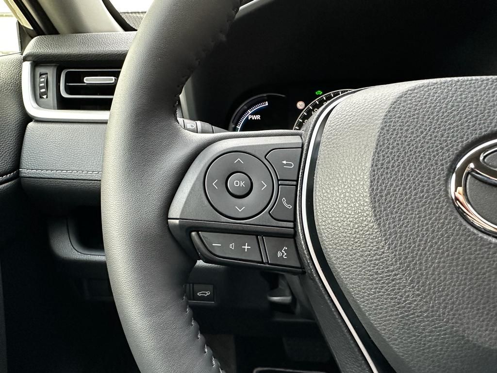 Toyota RAV 4 2.5 Hybrid CVT 4x4 Active - Samsaru's Car Outlet
