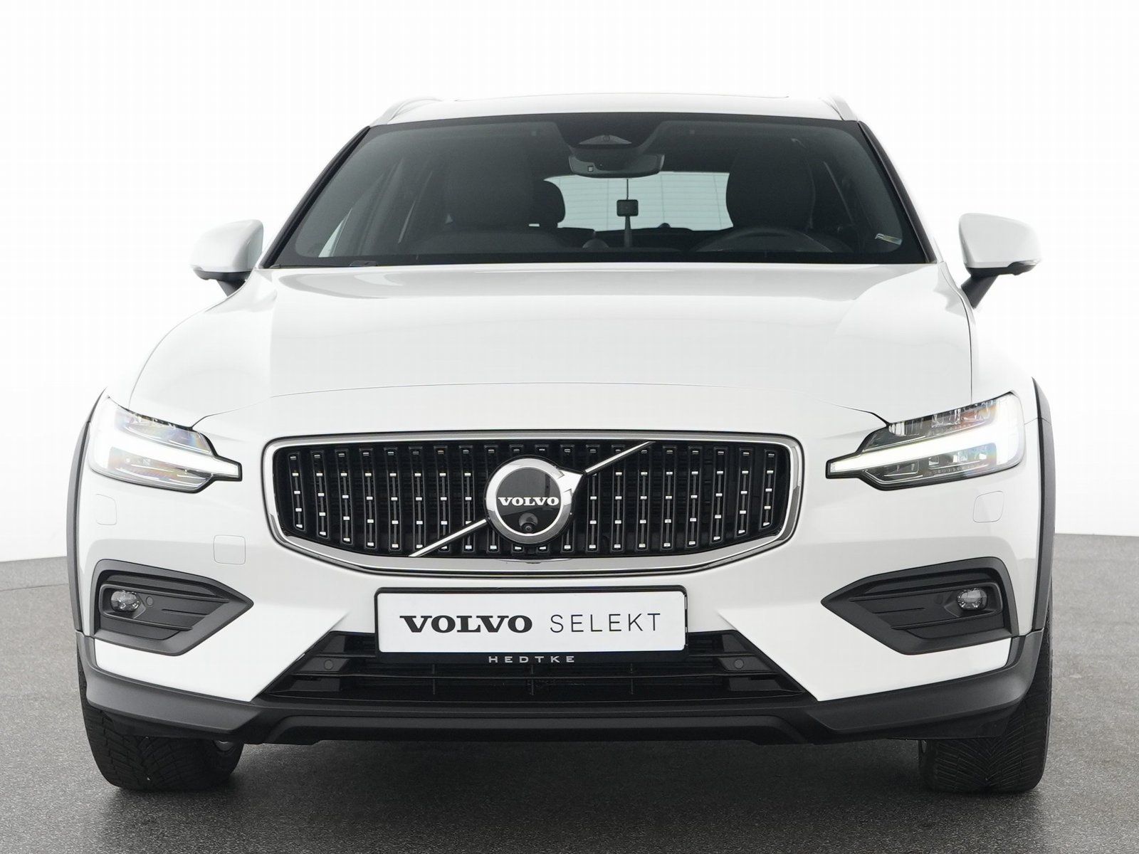 Volvo V60 CC B4 AWD Ultimate SONDERFINANZIERUNG 1,99%*