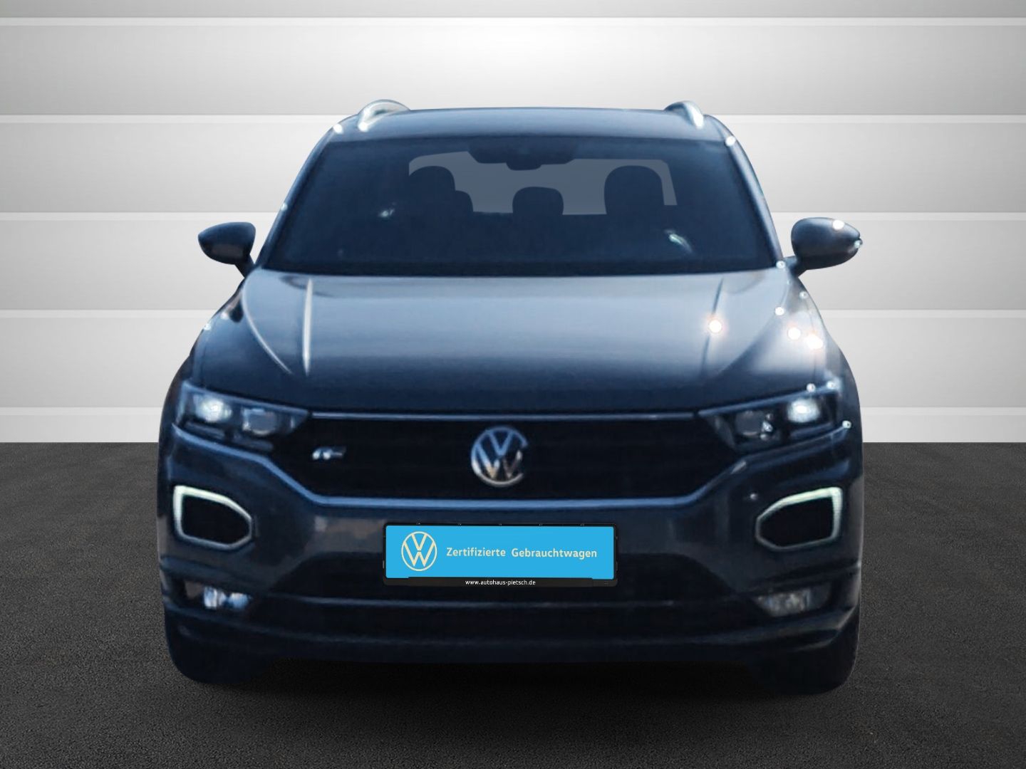 Volkswagen T-Roc 1.5 TSI R-Line - Samsaru's Car Outlet
