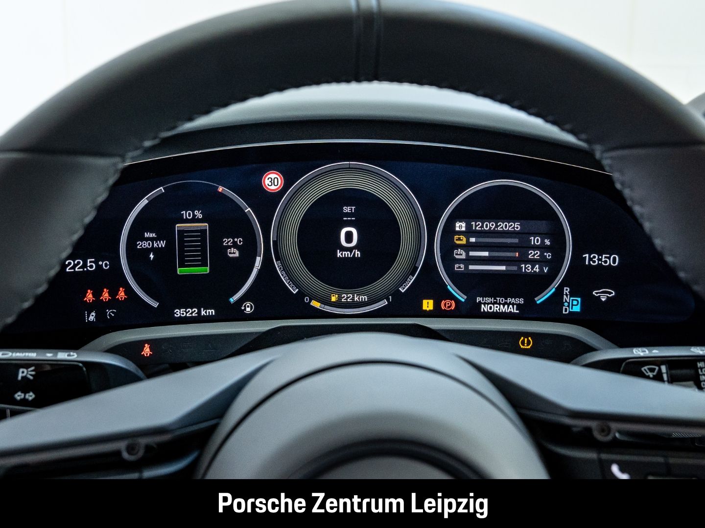 Porsche Taycan Turbo S Cross Turismo Burmester PCCB