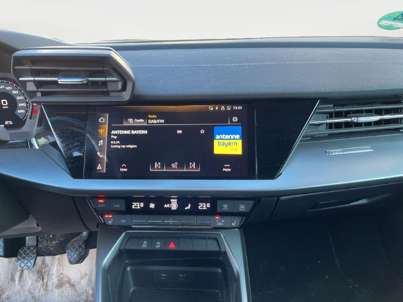 Audi A3 35 2.0 TDI Sportback - Samsaru's Car Outlet