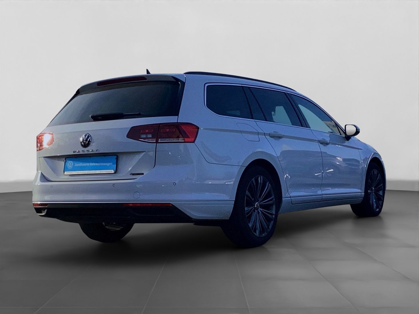 Volkswagen Passat Variant 2.0 TDI DSG 4M BUSINESS LM18 AHK