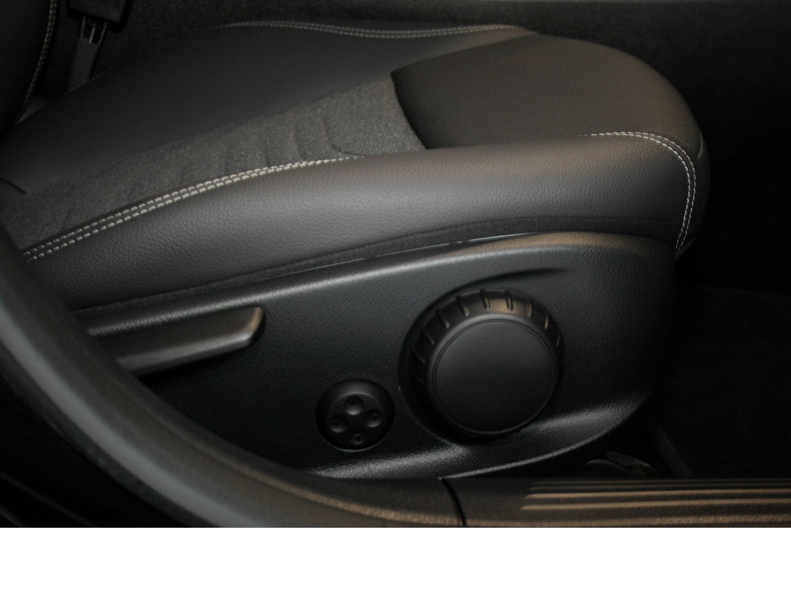 Mercedes-Benz A 180 d Progres. Line Advanced - Samsaru's Car Outlet