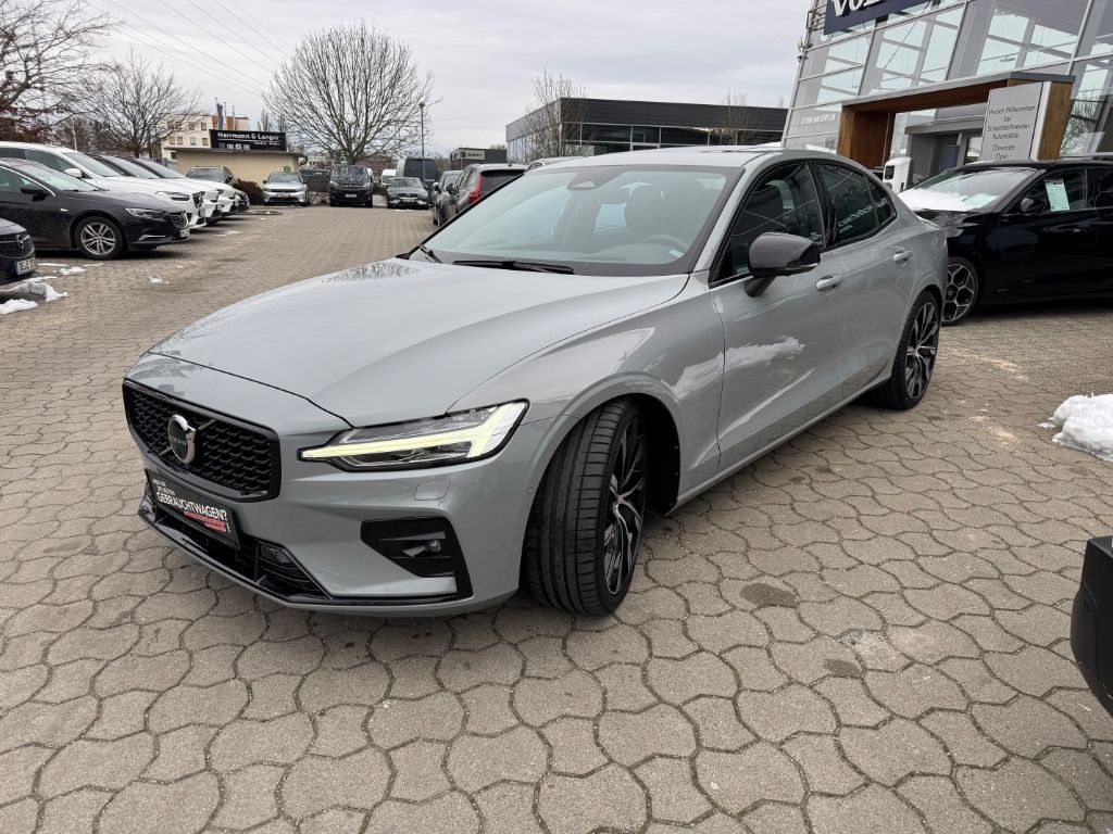 Volvo S60 B5 B AWD Ultimate Dark+360+Pano+Standheiz+
