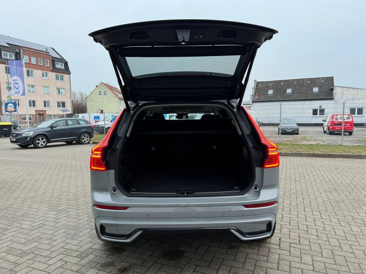 Volvo XC60 B5 AWD Ultimate Dark Luftfahrwerk Bowers &