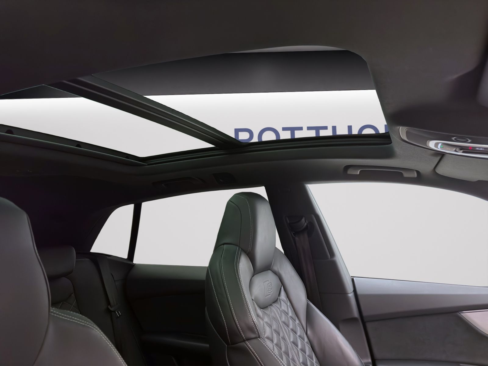 Audi Q8 50 TDI Q S LINE PANO AHK B&O HuD KAMERA