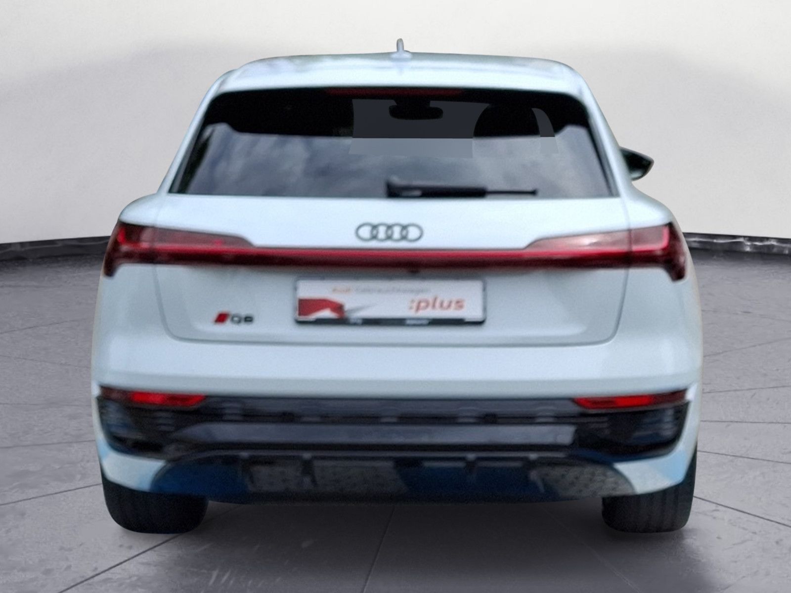 Audi Q8 S line 55 e-tron quattro