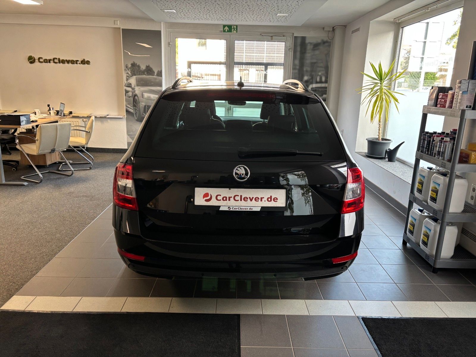 Skoda Octavia Combi Style 4x4 - Samsaru's Car Outlet