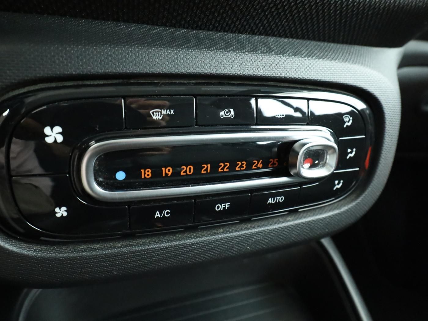 Smart fortwo EQ cabrio prime - Samsaru's Car Outlet