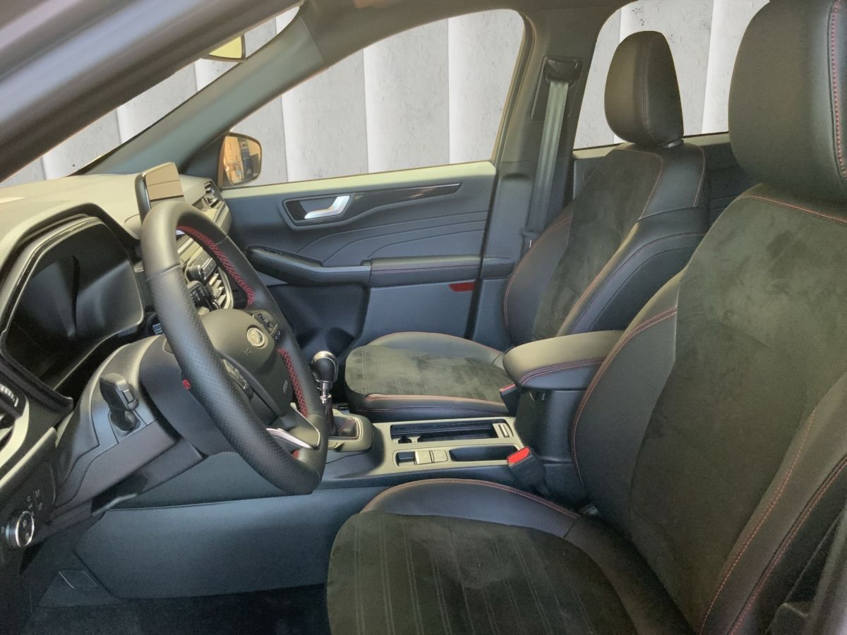 Ford Kuga ST-Line X 1.5 EcoBoost - Samsaru's Car Outlet