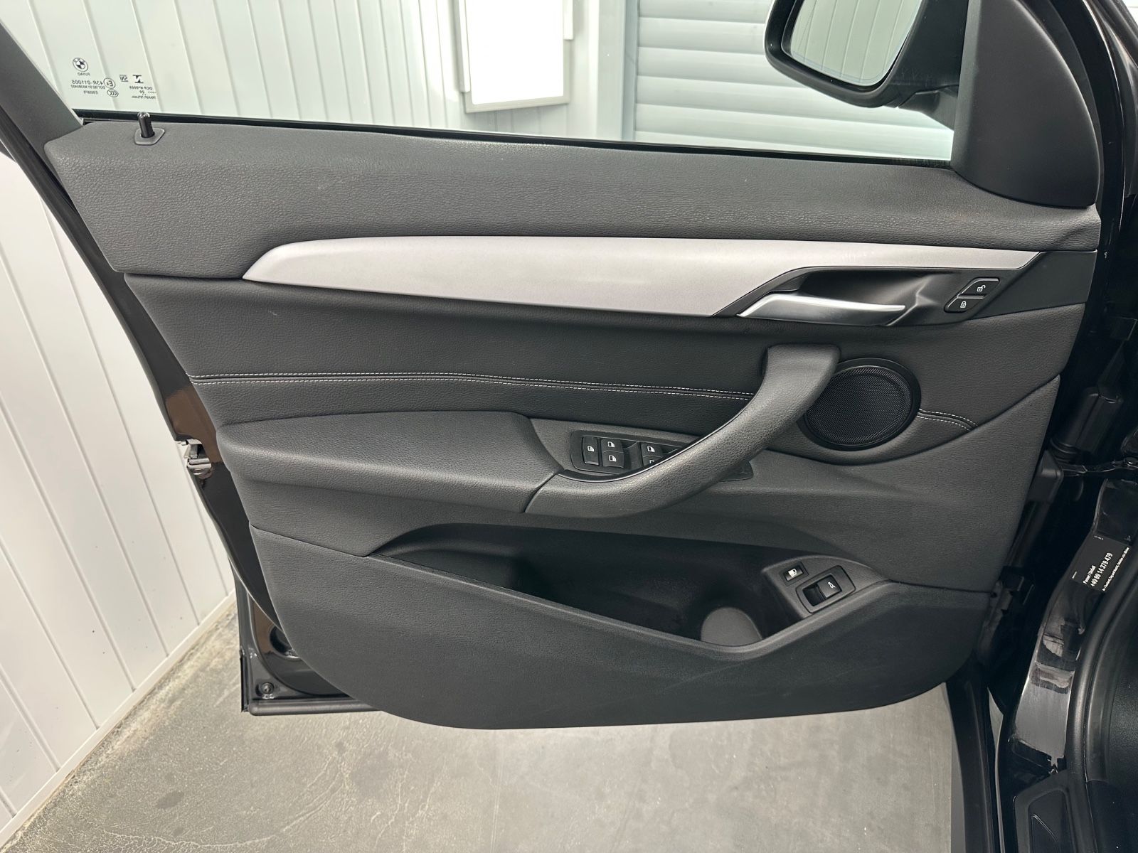 BMW X1 xDrive 25 e Hybrid - Samsaru's Car Outlet