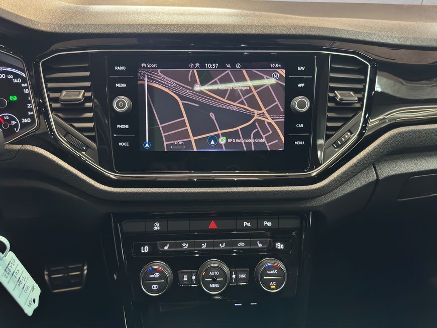 Volkswagen T-Roc 2.0 TSI - Samsaru's Car Outlet