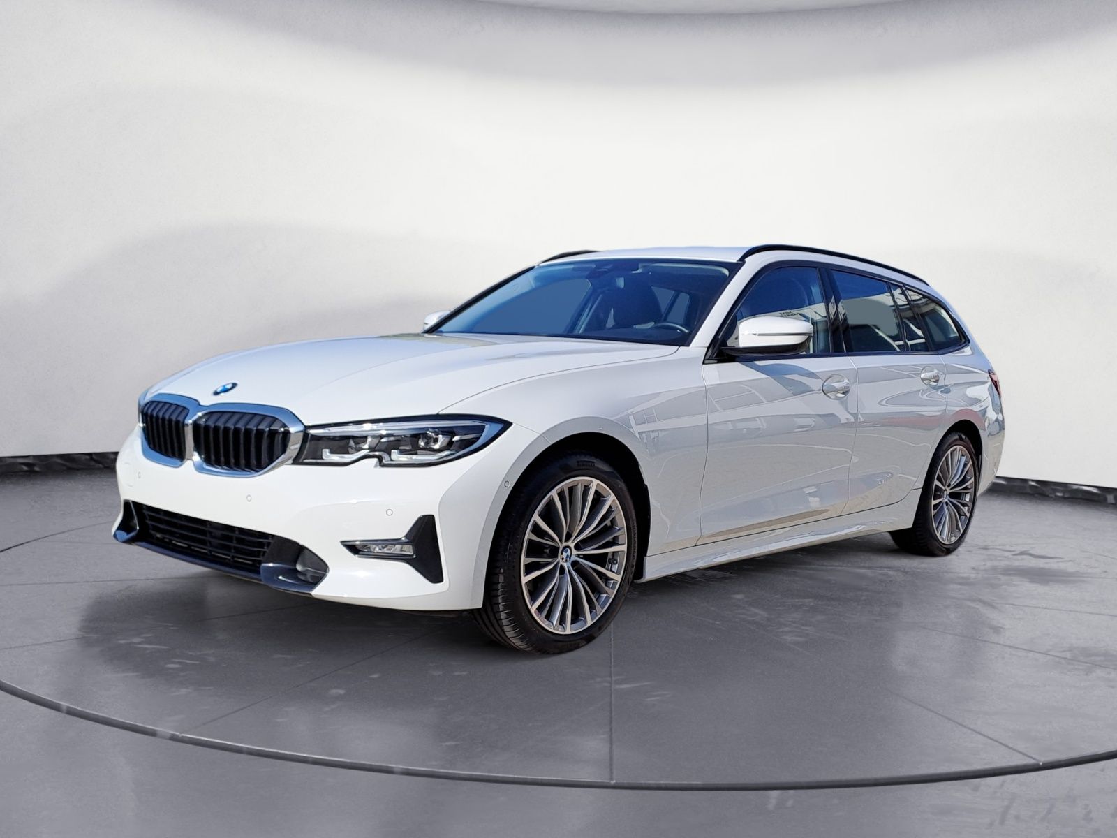 BMW 320d xDrive Touring Sport Line - Samsaru's Car Outlet