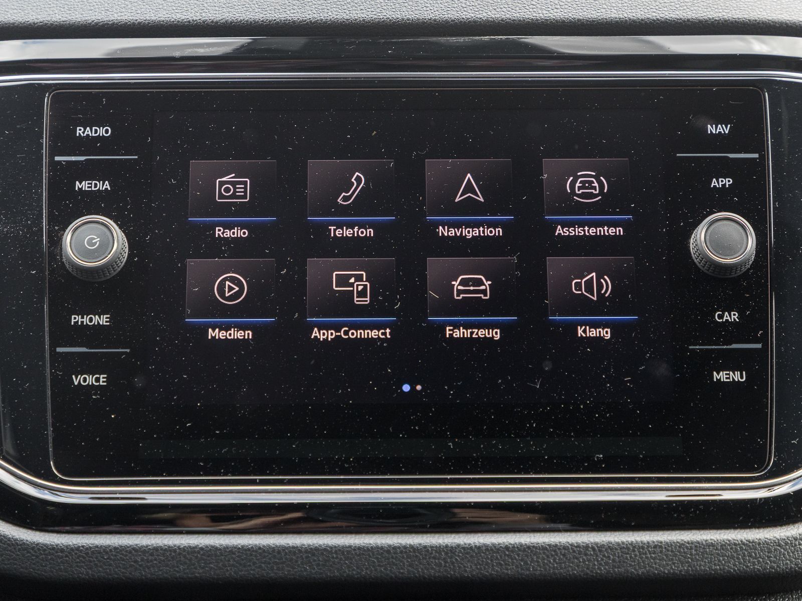 Volkswagen T-Roc 1.5 TSI SPORT BLACK - Samsaru's Car Outlet