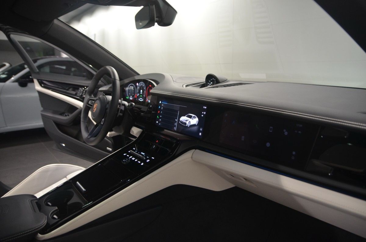 Porsche Panamera 4S E-Hybrid*SpDes*SpAbg*HuD*Pano
