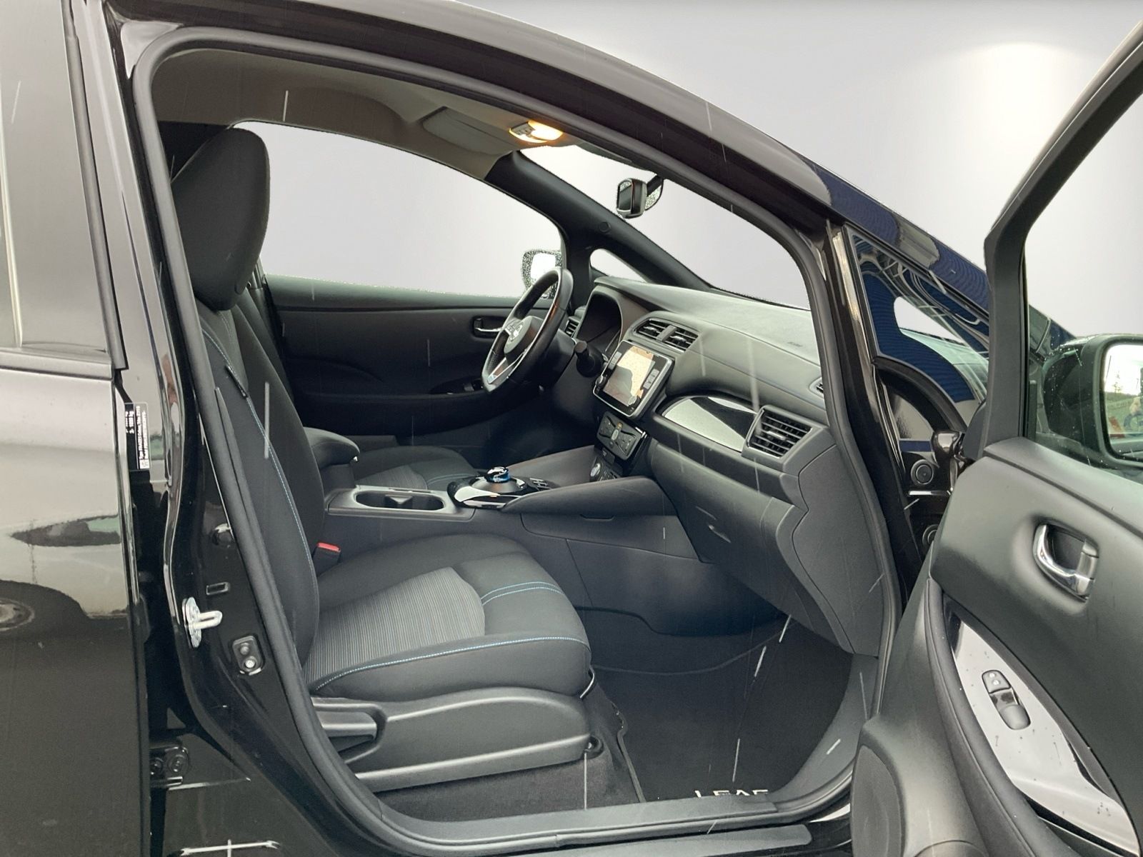 Nissan Leaf ZE1 N-Connecta - Samsaru's Car Outlet